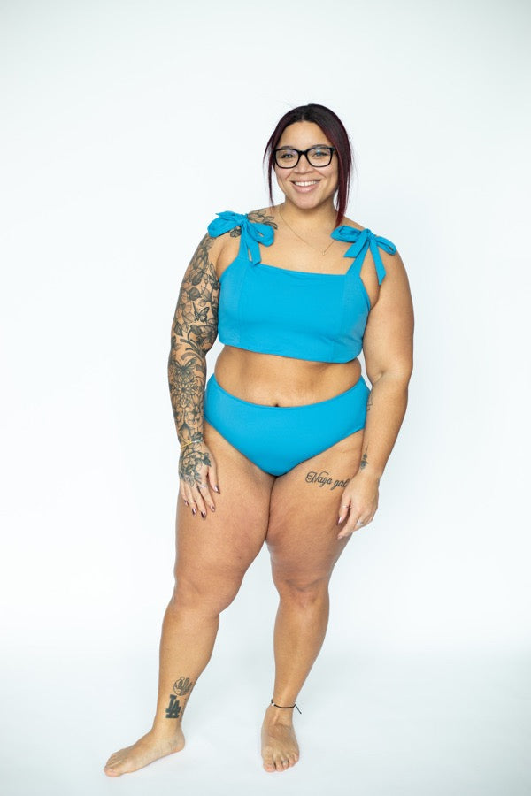 The Alanna CURVY TOP